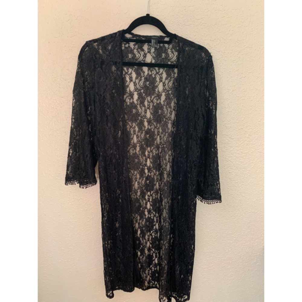 Forever 21 black lace kimono